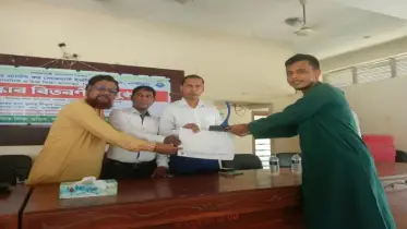 সুন্দরগঞ্জে কৃতি শিক্ষার্থী সংবর্ধনা ‘আজকের মেধাবীরাই আগামী দিনের পথপ্রদর্শক’