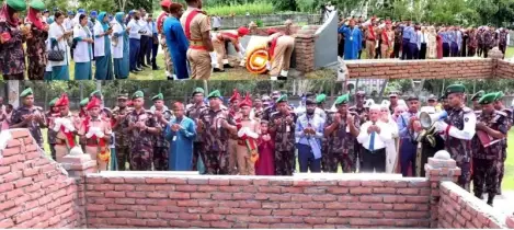মাইলস্টোনের শিক্ষিকা মাহরিনের সমাধিতে বিজিবি ও বিজিবি পরিচালিত স্কুল অ্যান্ড কলেজের শিক্ষক ও শিক্ষার্থীদের শ্রদ্ধার্ঘ্য