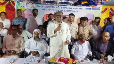 বিচারপতি খায়রুল হক শেখ হাসিনার চেয়েও বেশি অপরাধী 