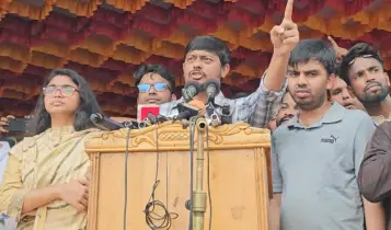 “যদি অস্ত্র হ্যান্ডেল করতেই না পারেন, তাহলে আনলেন কেন?”— বাবরকে নাসির উদ্দিন পাটোয়ারী