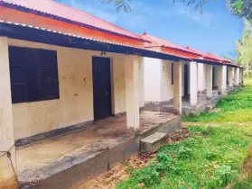 নালিতাবাড়ীর আশ্রয়ণ ঘরে বসতি নেই, প্রকৃত গৃহহীনরা বঞ্চিত