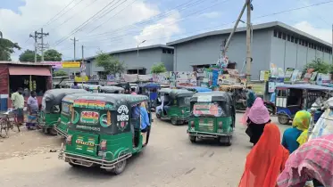 ব্রাহ্মণবাড়িয়ায় তিন দিনের কর্মবিরতির অবসান, সড়কে ফিরল সিএনজি