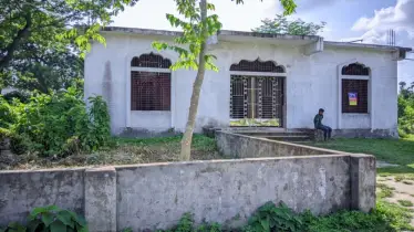 মুঘল আমলে নির্মিত মসজিদের ৪২ বিঘা সম্পত্তি ভূমিদস্যুর দখলে