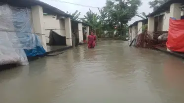 কলাপাড়ায় পানিবন্দী ৩৪০ পরিবার