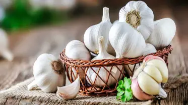 কাঁচা রসুনের এত উপকার আগে জানতেন?