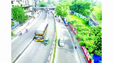 ছুটি কাটিয়ে ঢাকায় ফিরছেন কর্মজীবীরা