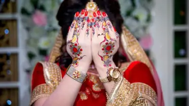 বিয়ের দিন কনের বদলে পিঁড়িতে বসলেন বিধবা মা, বর হতভম্ব