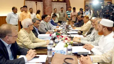 জাতীয় সনদের দিকে দ্রুত অগ্রসর হতে চায় ঐকমত্য কমিশন 