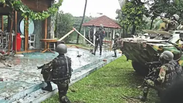 হলি আর্টিজানে হামলা মামলায় ৭ আসামির মৃত্যুদণ্ড কমিয়ে আমৃত্যু কারাদণ্ড