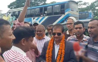 ১৭ বছর পর নিজ জন্মভূমিতে সৌদি আরব শ্রমিক দলের সভাপতি