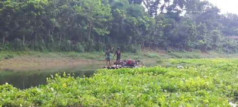 প্রভাবশালীদের ছত্রচ্ছায়ায় কুমার নদে অবৈধ ড্রেজিং, উদ্বিগ্ন স্থানীয়রা