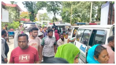 মরদেহ দেখে ফেরার পথে ইজিবাইকে ট্রাকের ধাক্কা, নিহত তিন আহত চার