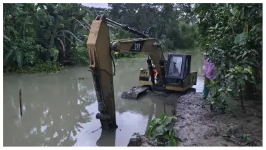 যুবদল নেতার বাবা-মায়ের কবরস্থান ভেঙে ফেলার অভিযোগ