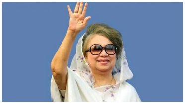 এই শিরদাঁড়া হার মানেনি, হার মানতে দেয়নি এদেশকে, এদেশের মানুষকে, খালেদা জিয়াকে নিয়ে হান্নান মাসুদ