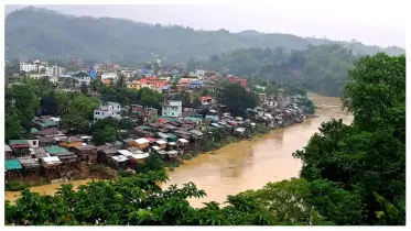 বান্দরবানে ভারী বৃষ্টি অব্যাহত, পাহাড়ের পাদদেশে বসবাসকারীদের সরে যেতে