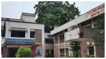 রাজারহাট উপজেলা স্বাস্থ্য কমপ্লেক্সে চিকিৎসকসহ মারাত্মক জনবল সংকটে খুঁড়িয়ে খুঁড়িয়ে চলছে চিকিৎসা কার্যক্রম