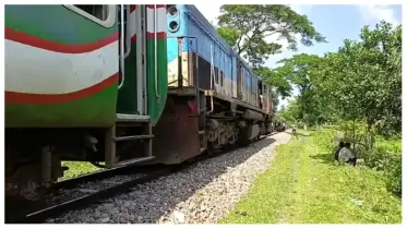 শায়েস্তাগঞ্জে ট্রেনের ইঞ্জিন বিকল, ৪ ঘণ্টা পর ট্রেন চলাচল শুরু