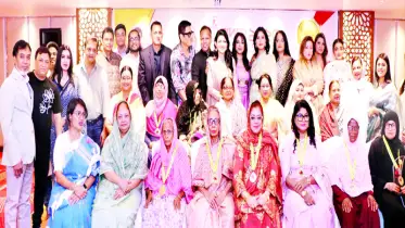 বর্ণাঢ্য আয়োজনে ‘মা পদক’ প্রদান