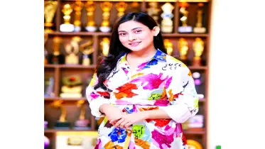 প্রতিযোগী থেকে বিচারক মেহজাবীন