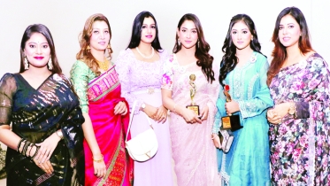 সম্পূর্ণা বাংলাদেশ সম্মাননা প্রদান