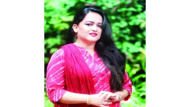 ঈশিতার কণ্ঠে ‘রুপোর ঝলক’