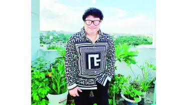 স্টেজ শোতে অনবদ্য রবি চৌধুরী