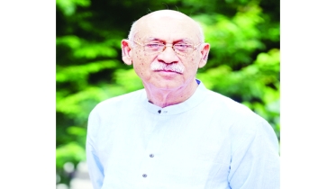 কাজের মাঝেই থাকতে ভালোবাসেন আবুল হায়াত