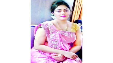 ফেরার অপেক্ষায় পড়শী রুমী