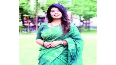 নাচে-গানে উপস্থাপনায় অনবদ্য লাবণ্য