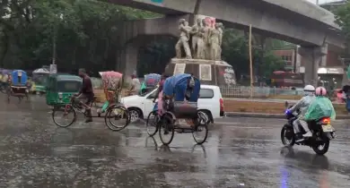 বৈশাখের শুরুতে তীব্র গরমের পর ঢাকায় স্বস্তির বৃষ্টি
