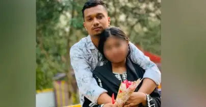 নিষিদ্ধ ছাত্রলীগ নেতাকে বিয়ের দাবিতে বৈষম্যবিরোধী নেত্রীর অনশন