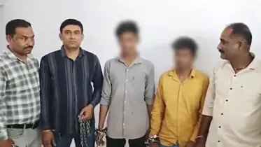 প্রেমিককে খুশি করতে ভিডিও কলে রেখে স্বামীকে কুপাল ভারতীয় কিশোরী!