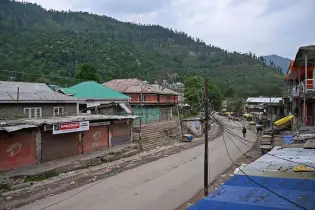 কাশ্মীর হামলায় ‘নতুন ভয়াবহতার’ কথা জানালেন পাকিস্তান-শাসিত অঞ্চলের বাসিন্দারা