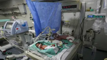 গাজায় অনাহারে প্রাণ গেল নবজাতক ও চার বছরের শিশুর