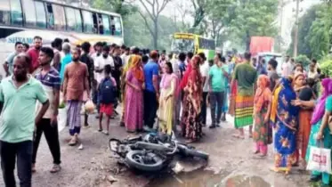 সেলফির এই তাণ্ডবলীলা আর কত?