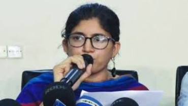 Alert! সাবধান ইন্টেরিম! জগন্নাথ বিশ্ববিদ্যালয়ের ছাত্রদের গায়ে যাতে একটা টোকাও না লাগে: উমামা ফাতিমা