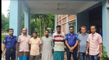 দিনে শিক্ষক, রাতে ভয়ংকর ডাকাত!