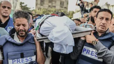 গাজায় নিহত সাংবাদিকের সংখ্যা বেড়ে ২১০