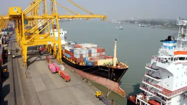 চট্টগ্রাম বন্দরে পৌঁছল ১৫ স্ট্যাডেল ক্যারিয়ার, গতিশীলতা আসবে কাজে