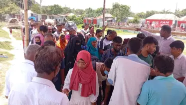 দৌলতদিয়া লঞ্চ ঘাটে কর্মমুখী মানুষের ঢল: ভোগান্তিহীন পারাপারে স্বস্তি