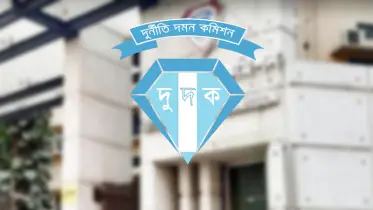দেড় শতাধিক রাজনীতিবিদ ॥ দুদকের জালে শেখ হাসিনাসহ