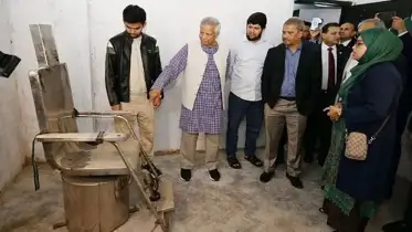 নারীদের ঝুলিয়ে উল্লাস করত বাহিনীর সদস্যরা