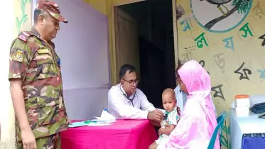 নীলফামারীতে সশস্ত্র বাহিনী বোর্ডের উদ্যোগে বিনামূল্যে স্বাস্থ্য সেবা ক্যাম্পেইন