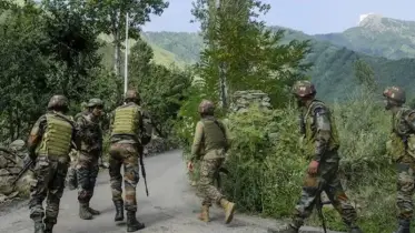 জম্মু-কাশ্মীরে গোলাগুলিতে ভারতীয় ২ সেনা নিহত