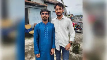 সময় যখন মুখ ফিরিয়ে নেয় তখন হারিয়ে যায় আকাশ