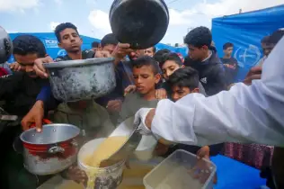 ক্ষুধার মাধ্যমে গাজাবাসীদের আত্মসমর্পণে বাধ্য করার একটি পরিকল্পনা: ক্রিস গানেস