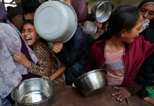 মাত্র ৯০টি সহায়তা ট্রাক, অথচ গাজার প্রয়োজন হাজারেরও বেশি