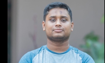 কোন সেই বিচারক ও বিচারপতিরা খুনিদের জামিন দিয়ে মুক্ত আকাশে ছেড়ে দিচ্ছে জানতে চাই: হাসনাত
