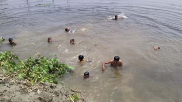 রংপুরে ঈদের ছুটিতে তাপদাহে বিনোদন প্রেমীদের সমস্যার মুখে!