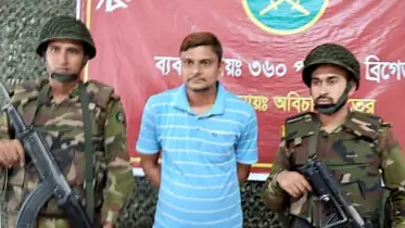 জেলা তাঁতী লীগের যুগ্ম সম্পাদক জীবন সেনাবাহিনীর হাতে গ্রেফতার